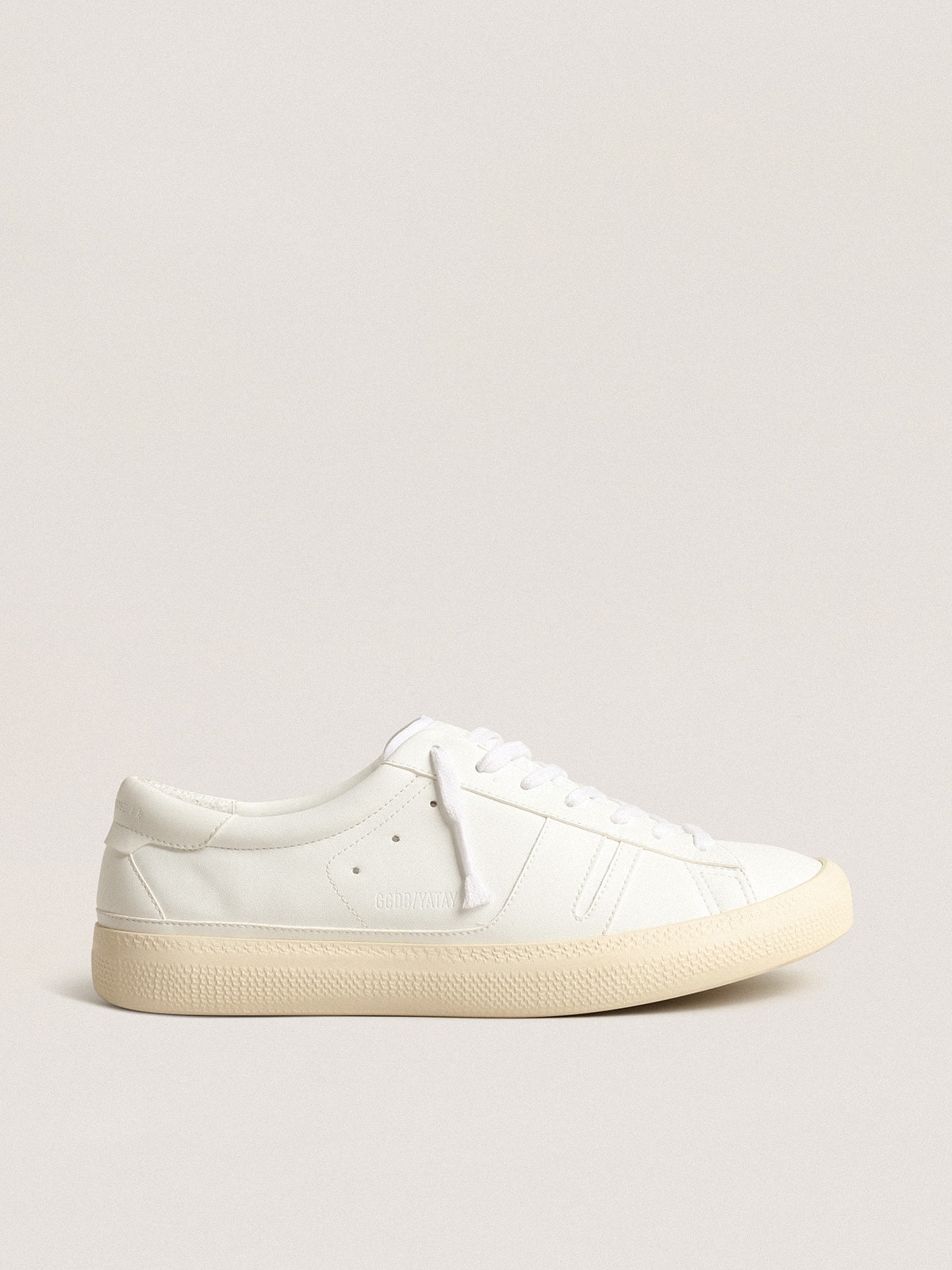 dc0c4c435c75ee11ab0f54f52164321bb78751fef6aeaefd6b9d5eeb32314de4 Yatay Model 1B sustainable sneakers with white bio-based upper and white Y - Image 1