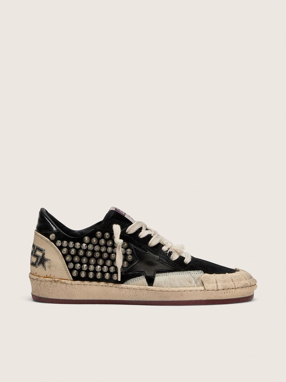 dcd83c9a9f1adc9b0fb8c52e834adb529d0aa7f9c50d582ff9ed3bfe8b8aa8be Women's Ball Star LAB in black suede with studs and glossy black leather star - Image 1