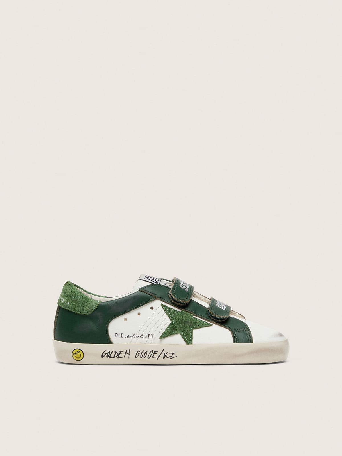 e1df00cd4c1208586d049307081ceb4bb932b7bf54ddcd571030b29f77b02087 Young Old School in white leather with green suede star and green leather inserts - Image 1