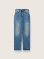Women's jeans with medium wash