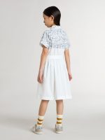 Girls' shirt dress in white cotton canvas with a blue nautical print and white piping - Image 5