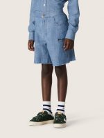 Journey unisex shorts in light blue cotton chambray with embroidered logo - Image 5