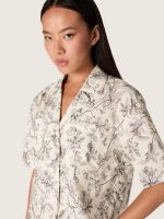 Women's boxy cotton shirt with black and white floral print - Image 4