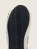 Young Francy Penstar in blue sequins with white suede star - Image 5