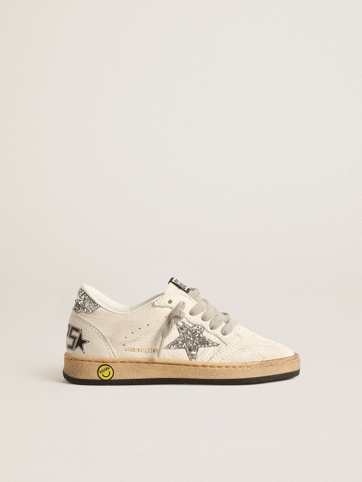 fdd6ac4259308de92c32759755ebb4eb353555f095775c2c04e4b0dafc872d01 Ball Star Young in nappa with silver glitter star and heel tab - Image 1