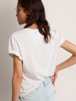 Distressed slim-fit women's T-shirt in white - Image 4