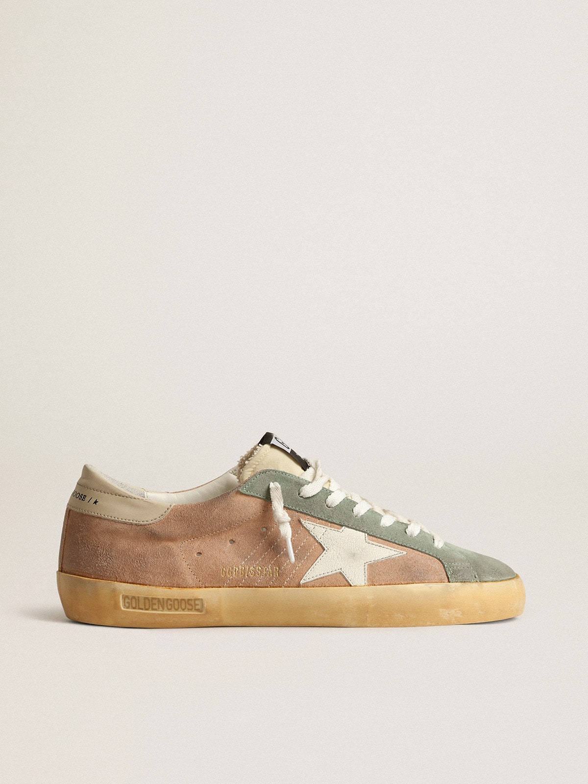 ffe2747ac2f58848f8c8dda1d7670956f6ef9ec7113619213bdf1254b4bcc015 Men's Super-Star in brown and green suede with white nappa leather star - Image 1